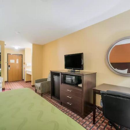 Quality Inn O'Fallon Il - St Louis Extérieur photo
