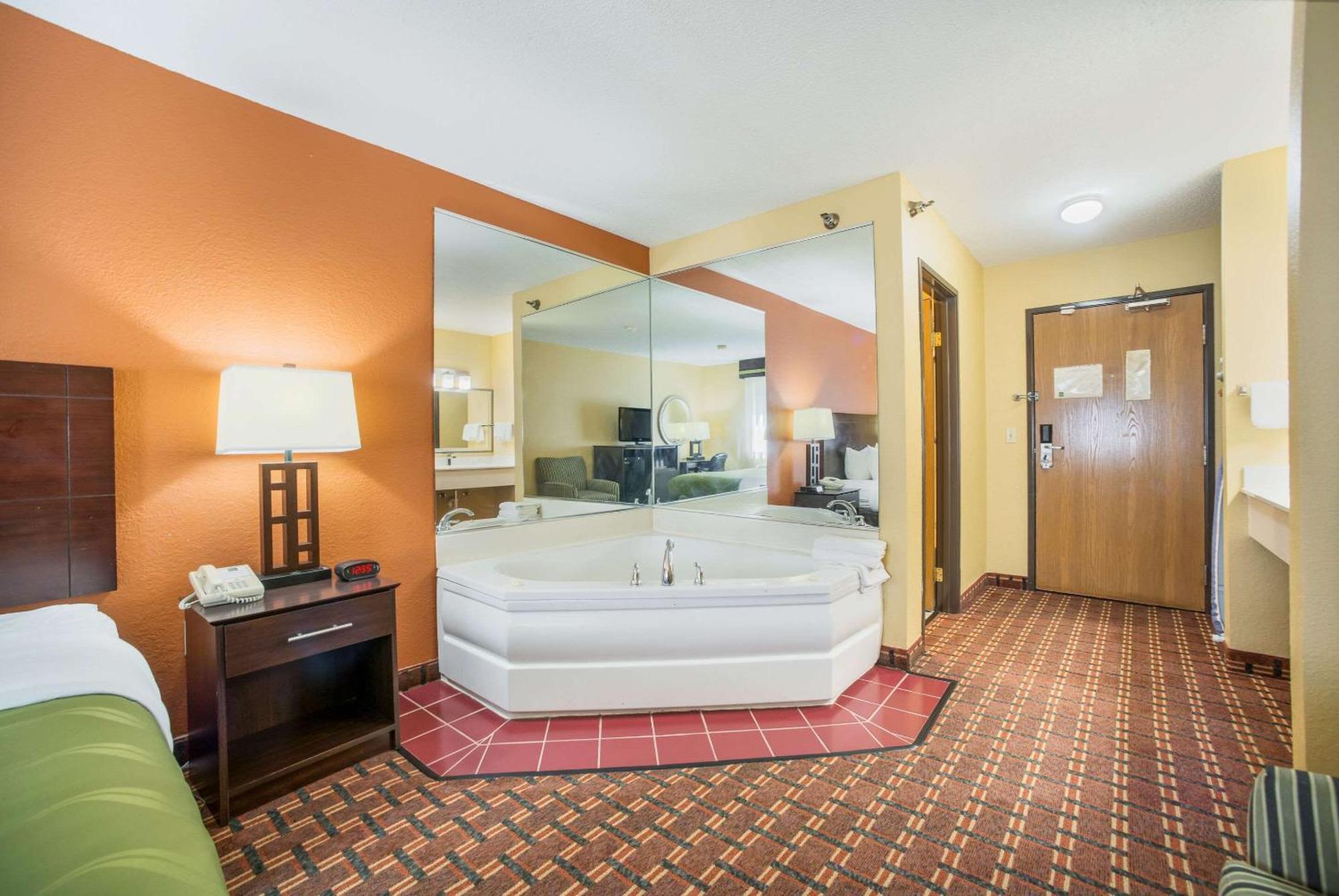 Quality Inn O'Fallon Il - St Louis Extérieur photo